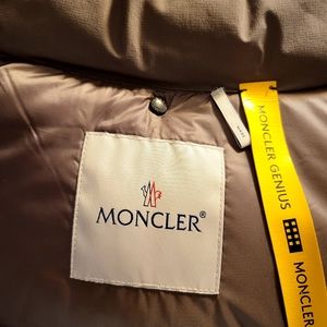 Moncler Hyke